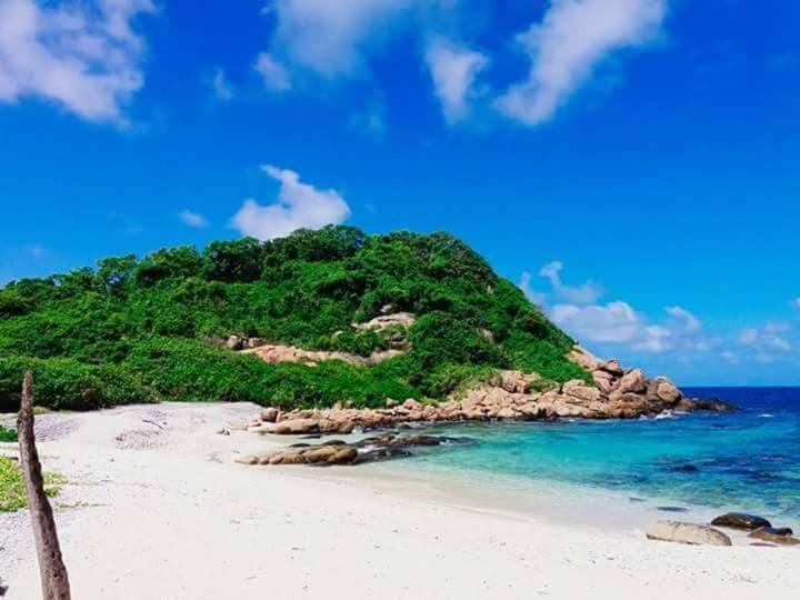 Luxury Everest Hotel Trincomalee Exterior foto